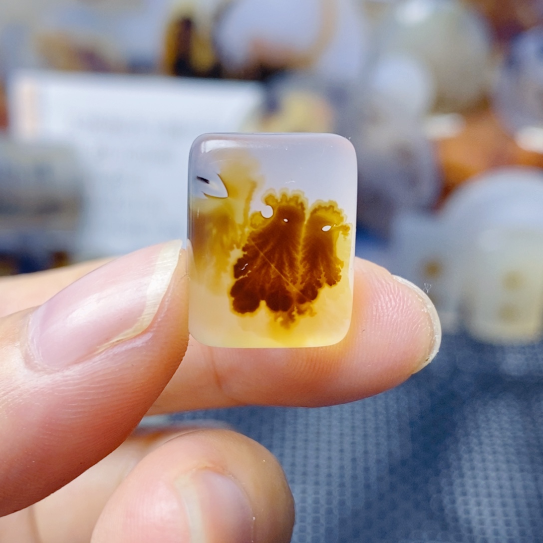 玛瑙/玉髓未镶嵌珠宝奇石