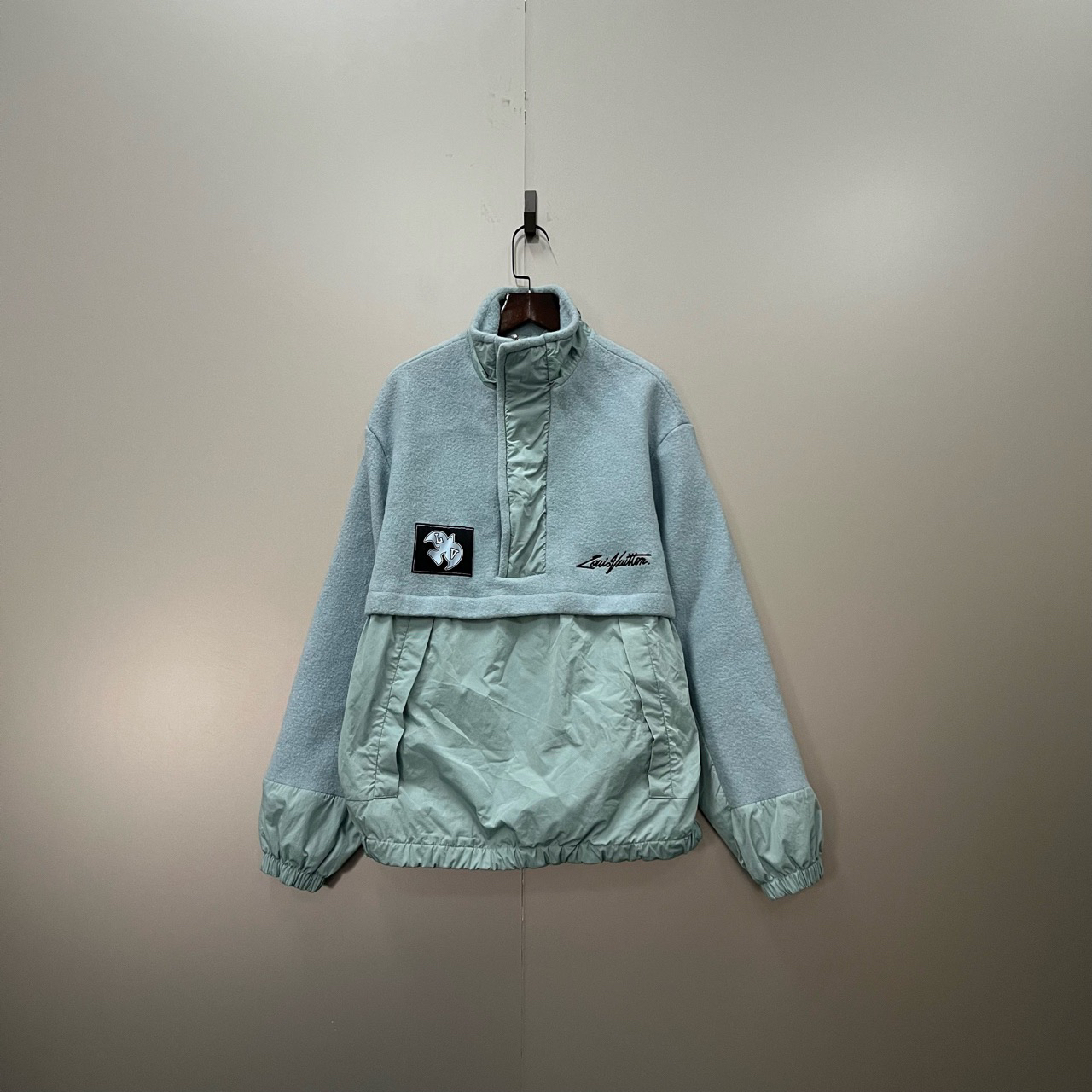 95新 LouisVuitton/路易威登 刺绣半拉链夹克 48码/000424