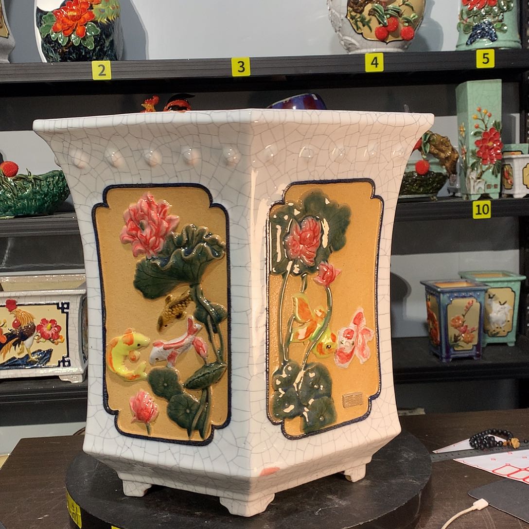 鹏***哥高温烧制石湾盆石