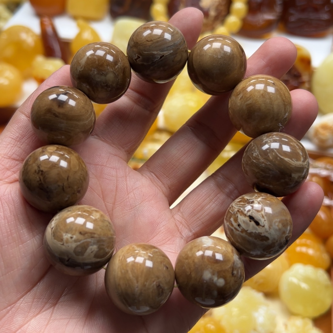 琥珀未镶嵌珠宝奇石