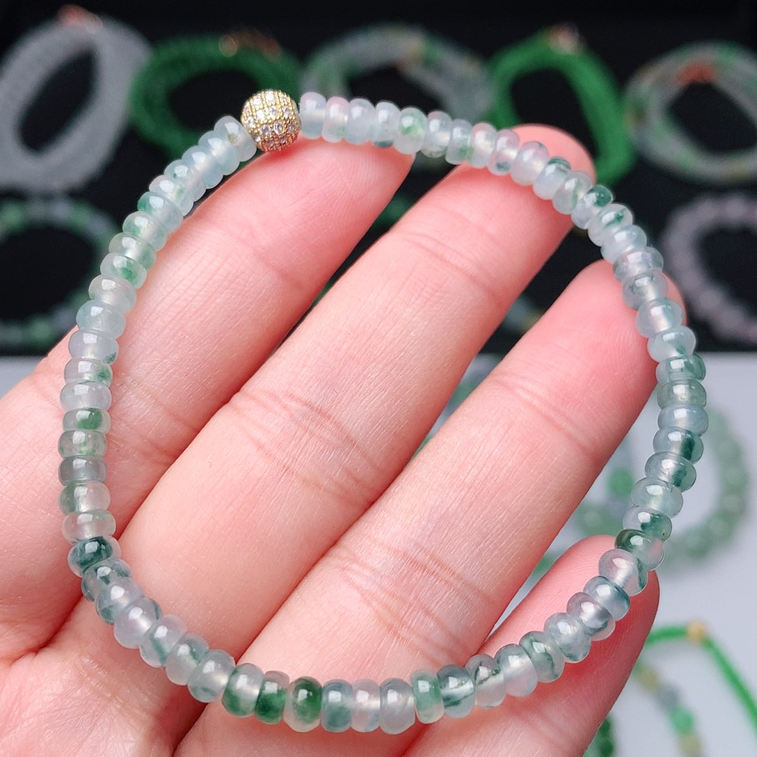 翡翠手链未镶嵌翡翠