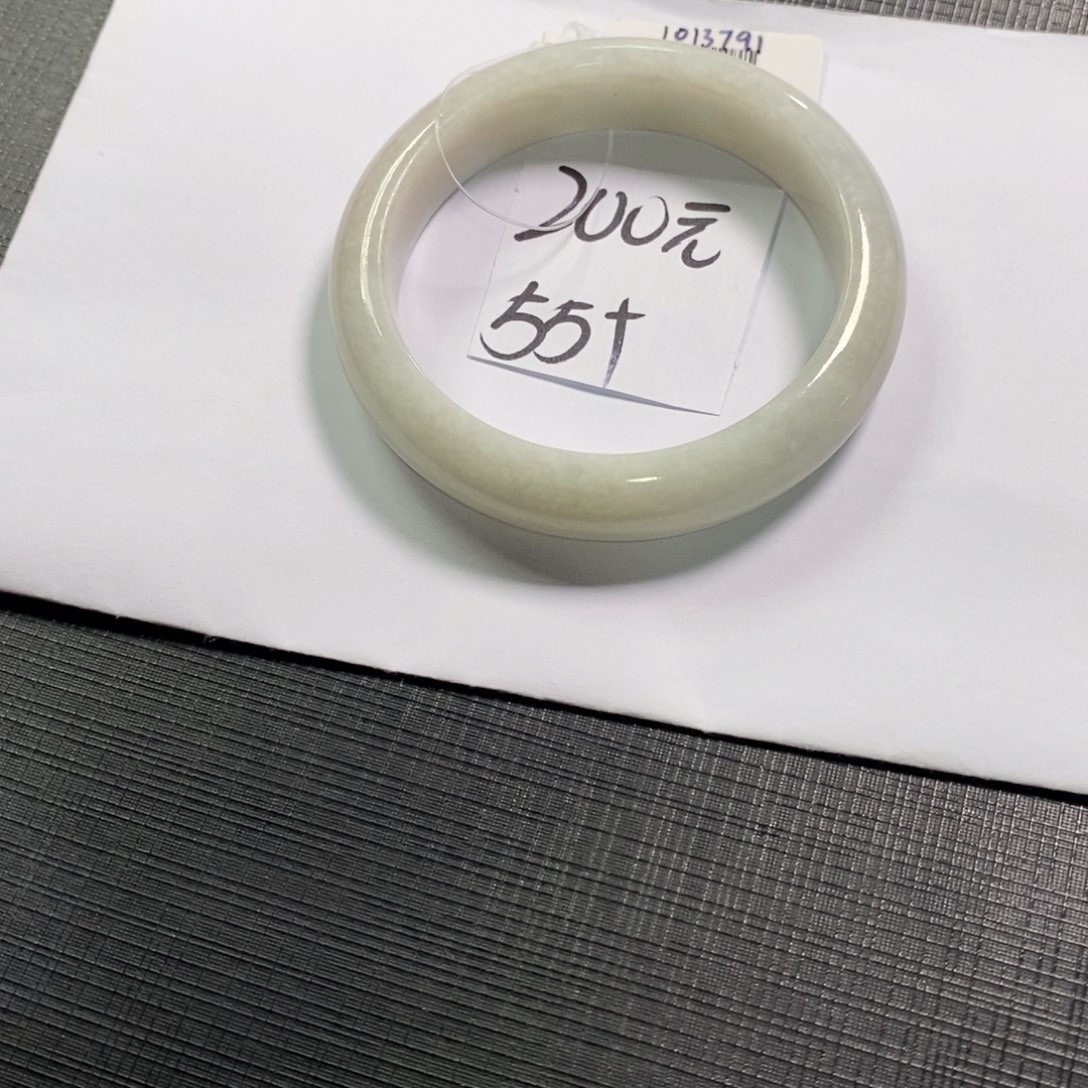 【闪购商品】未镶嵌手镯翡翠