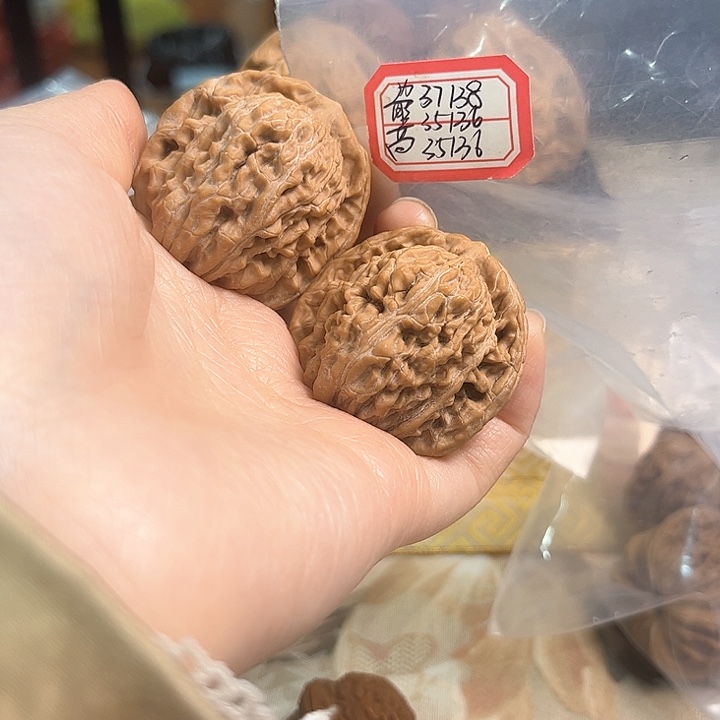 文玩核桃把件一代楼