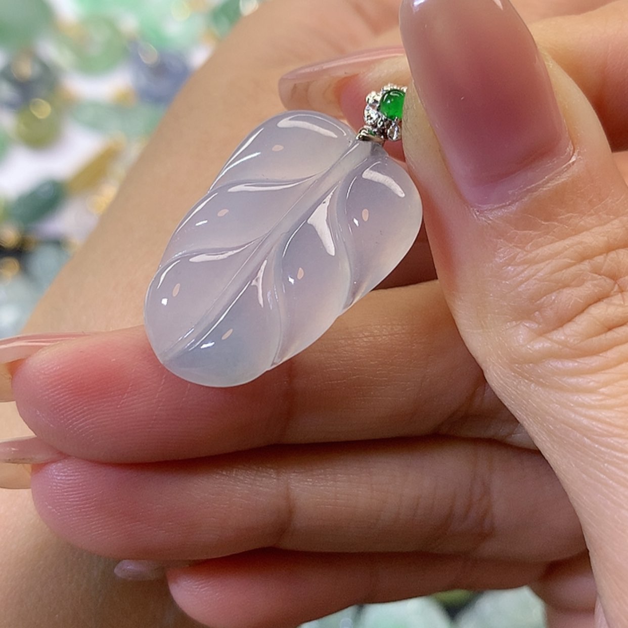 【闪购商品】翡翠吊坠(赠链)18K金镶嵌