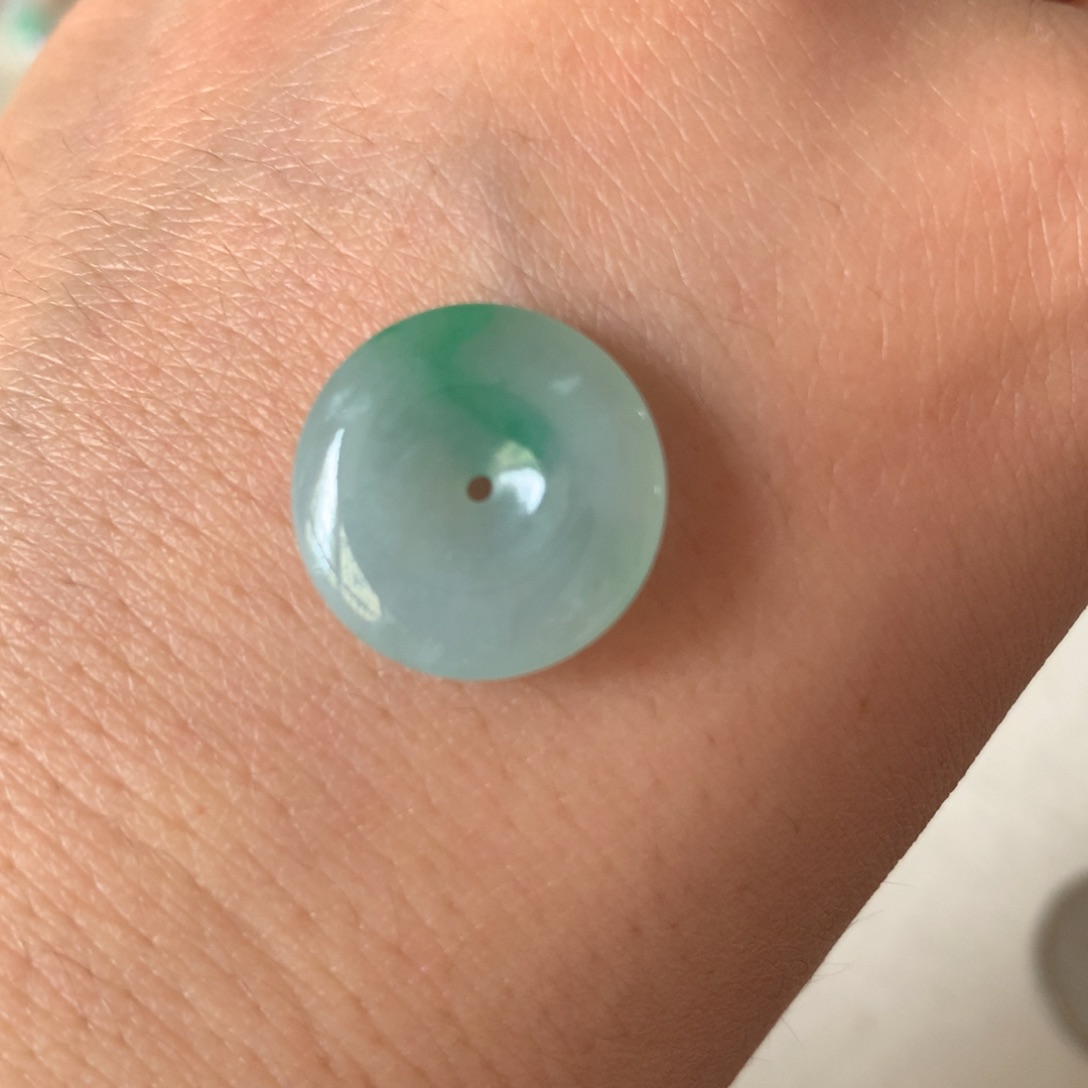 翡翠未镶嵌颈饰09