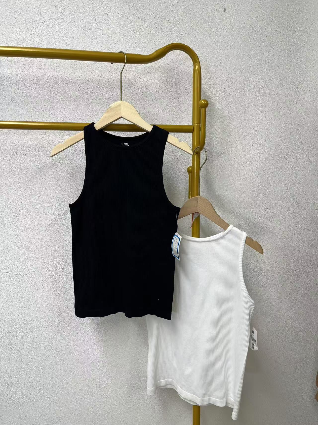 唯琳剪标   8仓B4-15-1251款   吊带无袖背心