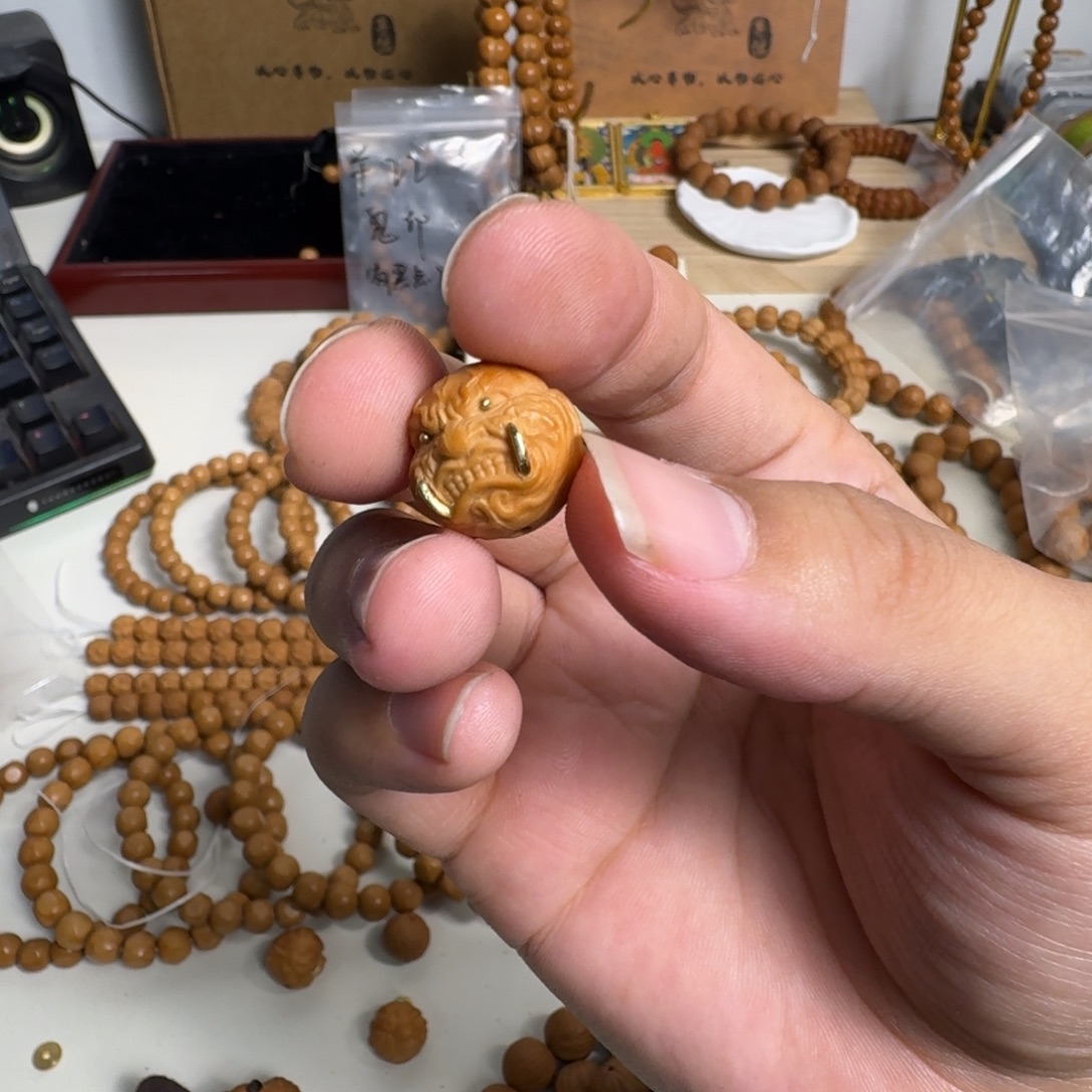 好***吃手串猴头核桃三颗雕刻珠