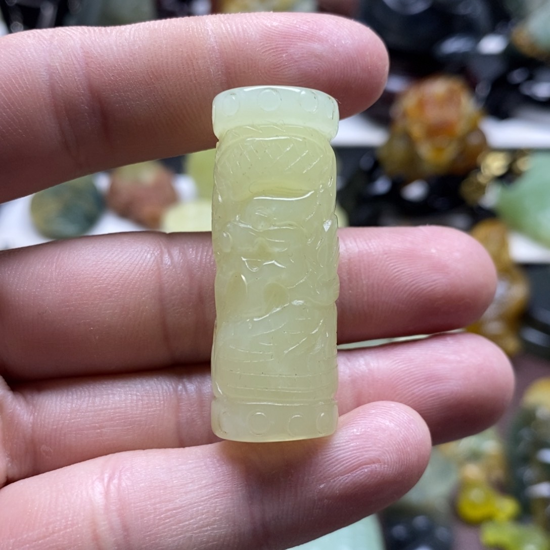 岫玉龙柱吊坠未镶嵌