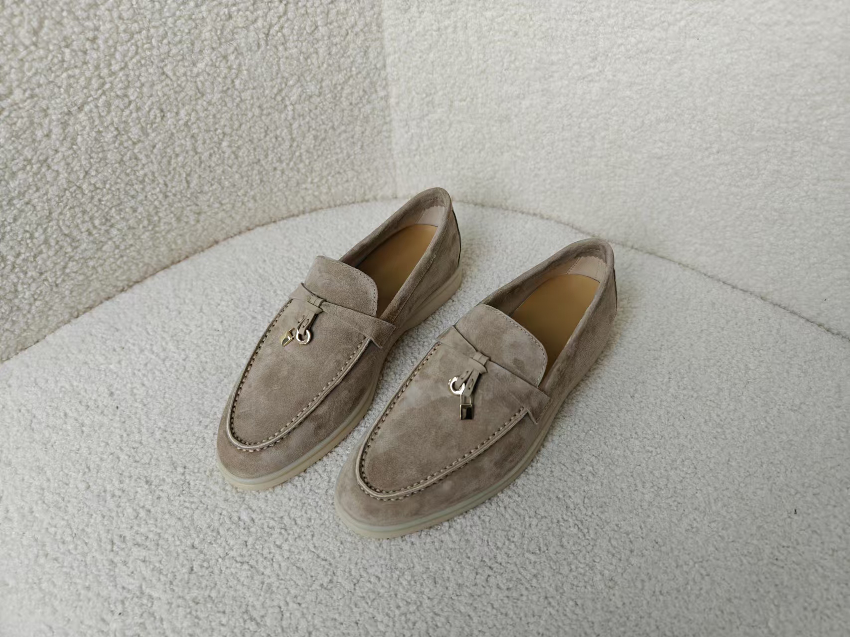 老王甄选 时尚简约百搭里外里羊皮超舒适女士低跟平底乐福鞋