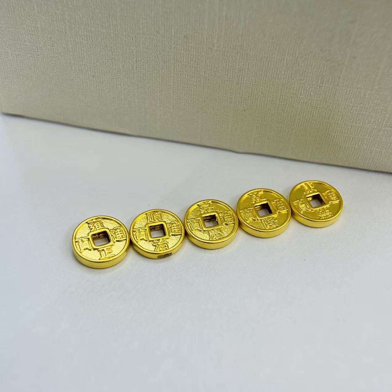 新金社黄金足金999--8咪五帝币1套DP1339-0570