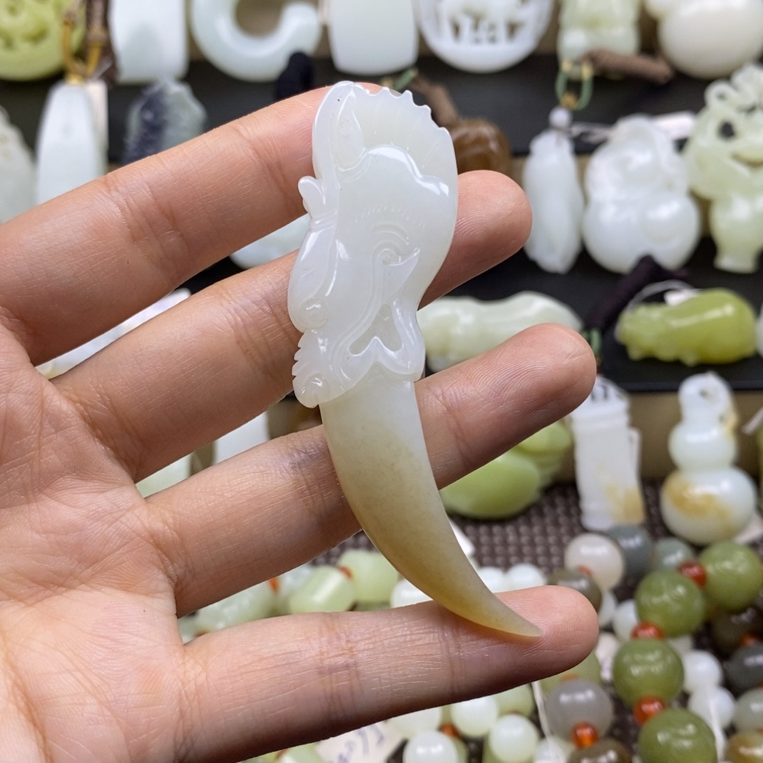 和田玉未镶嵌挂件