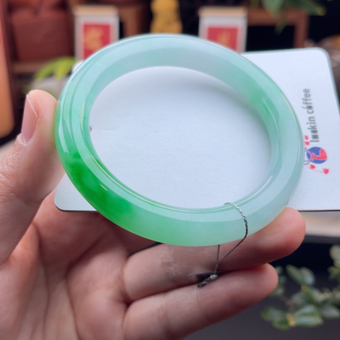 未镶嵌手镯（圆镯）翡翠绿翠