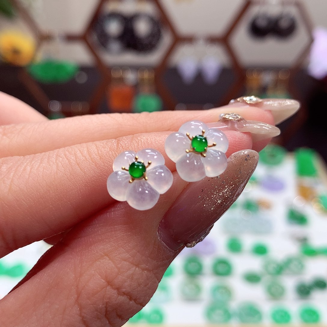 翡翠耳饰18K金镶嵌天然翡翠