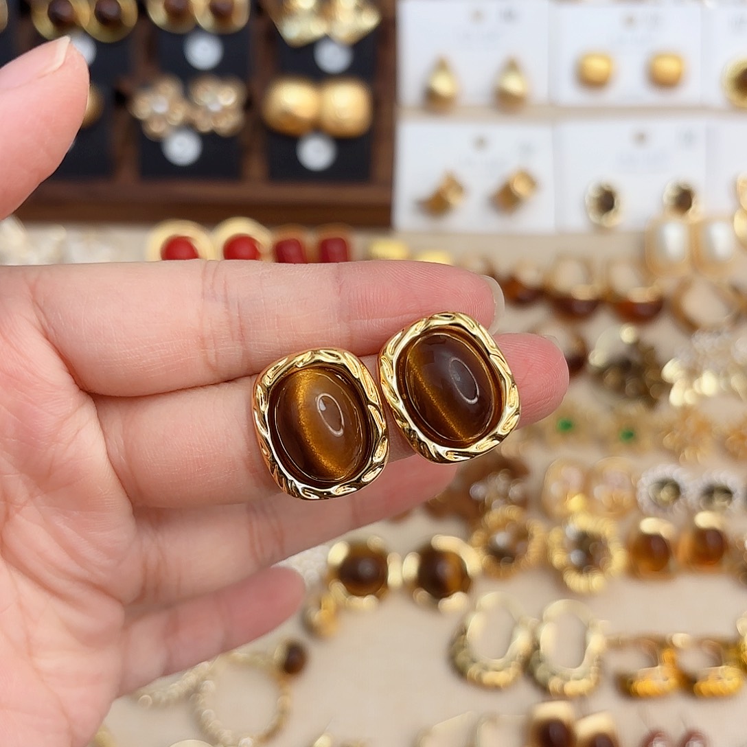 锆石纯铜合金耳钉