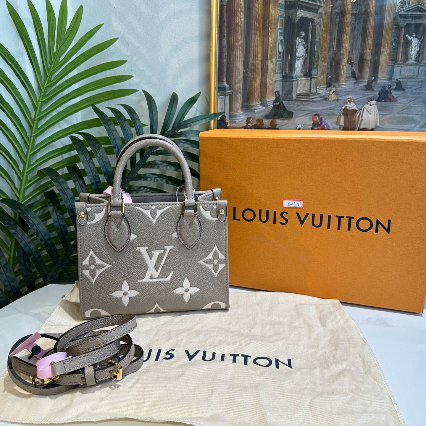 95新 LouisVuitton/路易威登 多宝二奢/28424/大象灰 onthego bb