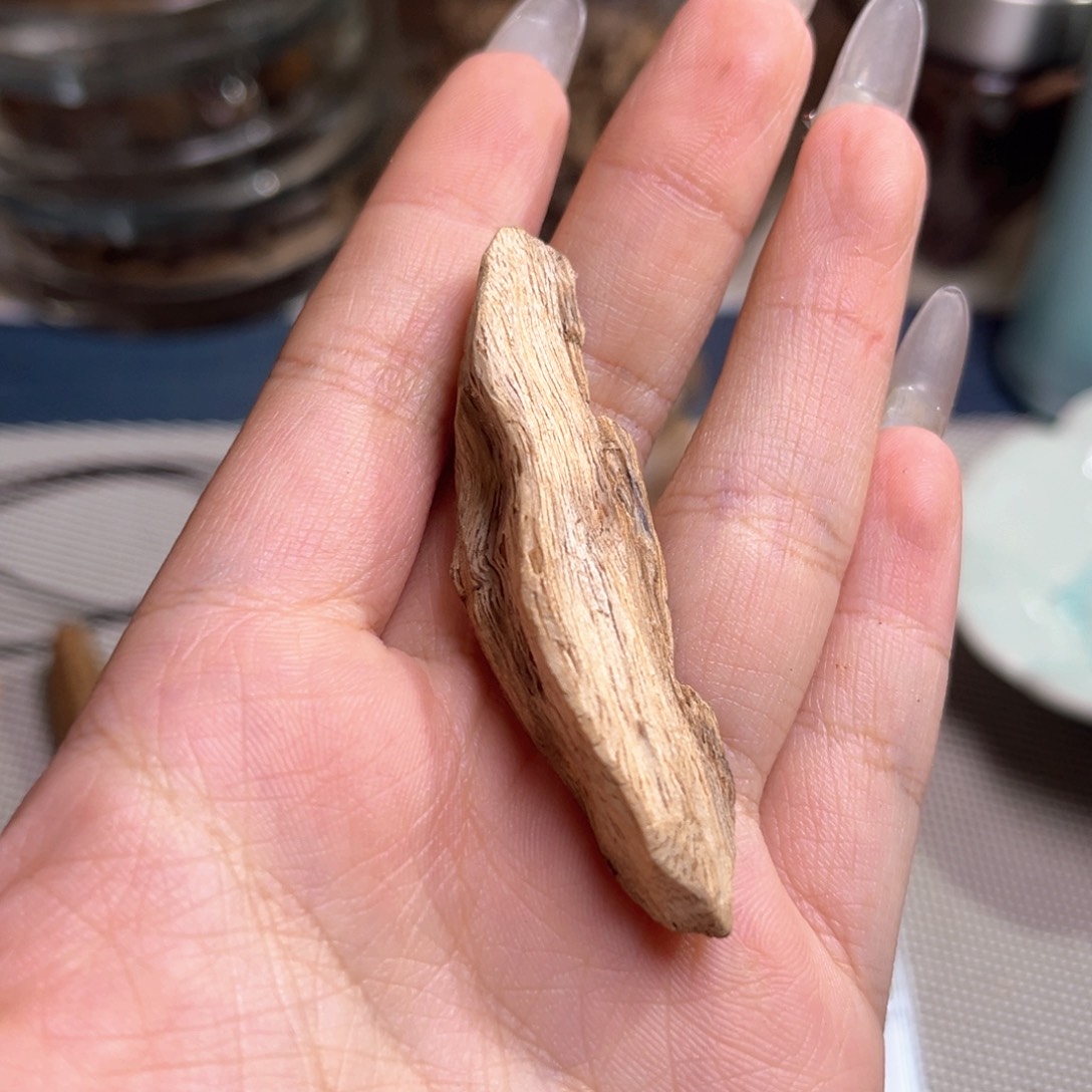 思***洁香料广西博白虎斑棋2.7克