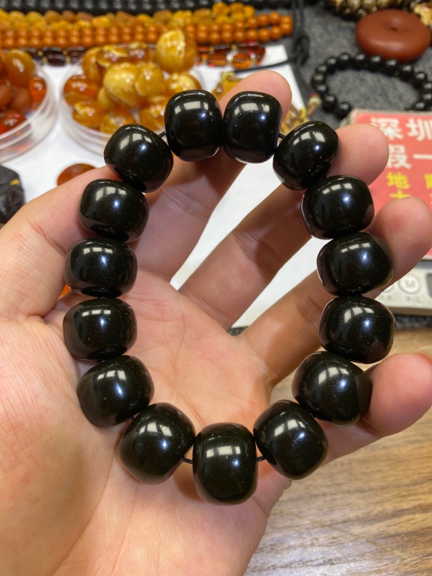 18mm加药珀老行手串