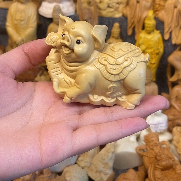 黄杨木黄杨木瑕疵猪