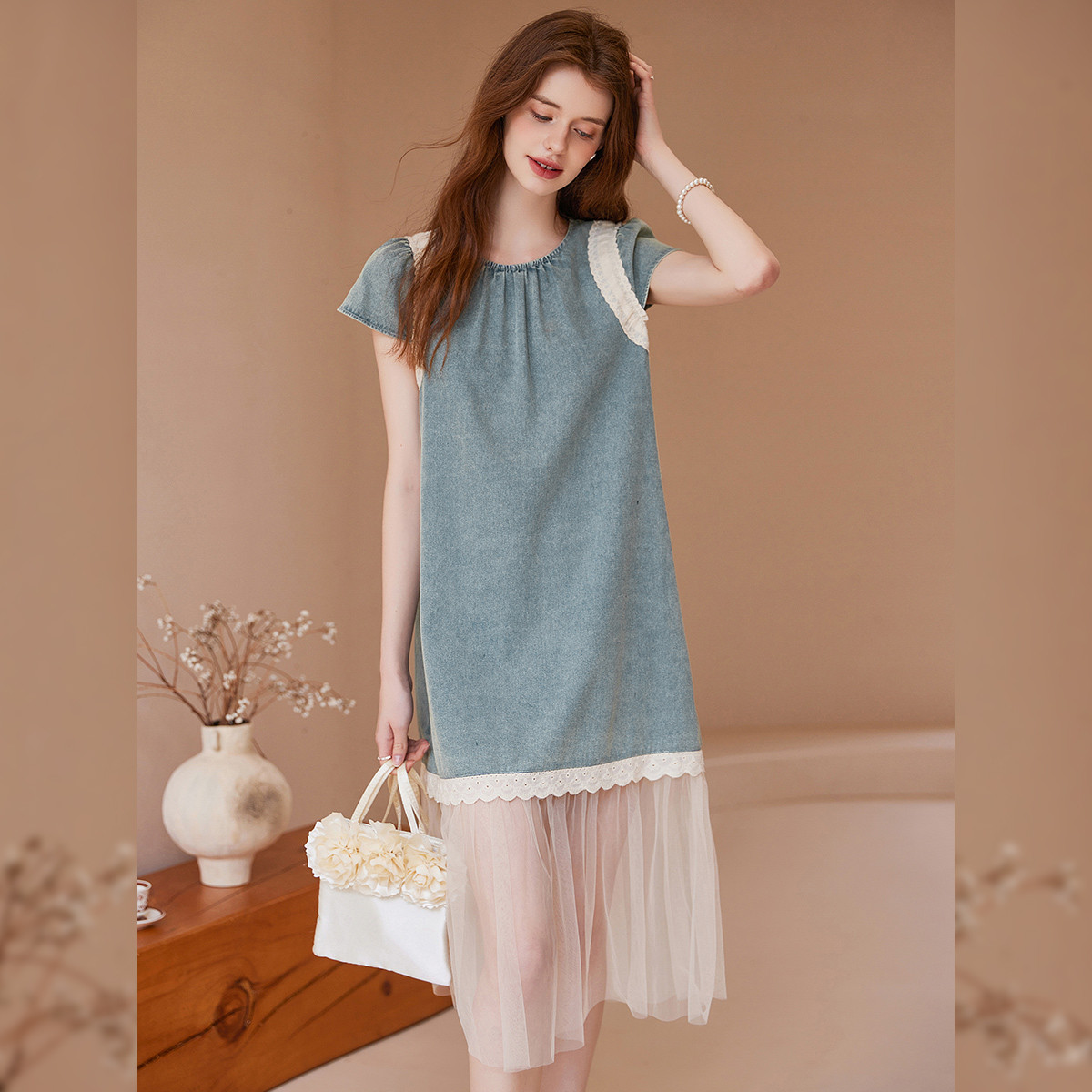 【程钱钱】&【商场同款新品】白鹿语撞色网纱拼接牛仔连衣裙YU20374