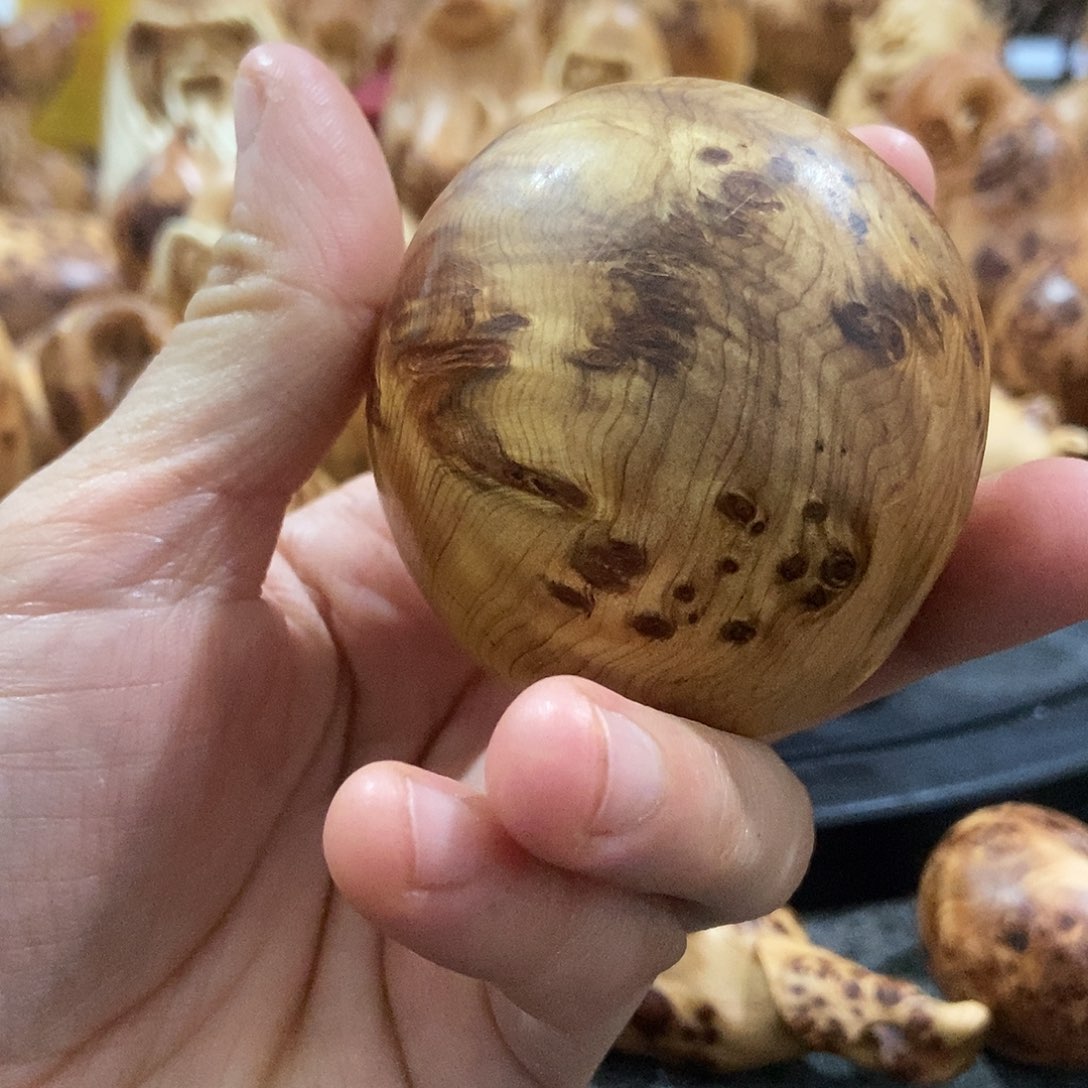 柏木（崖柏）留疤随行