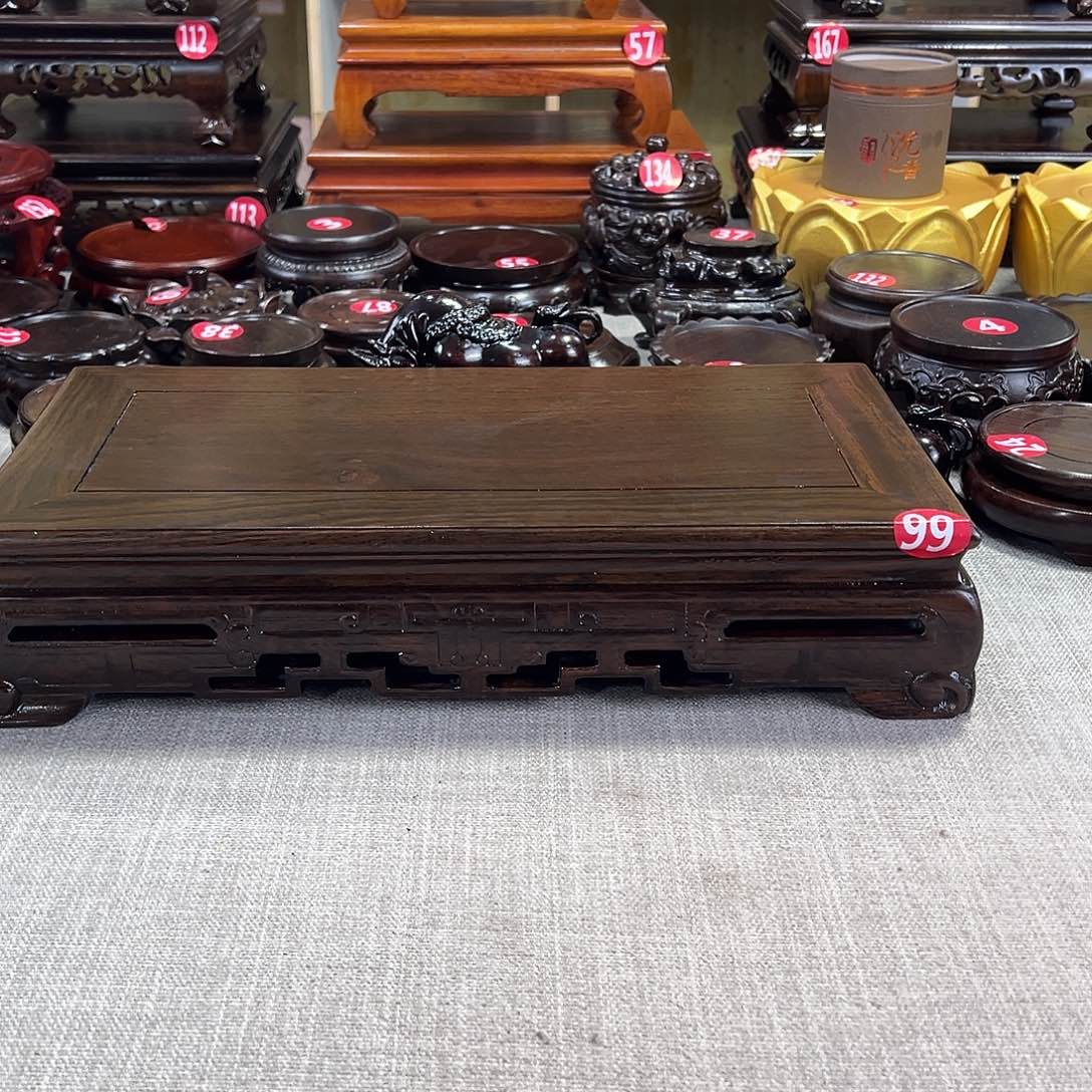 红木底座精雕工艺品