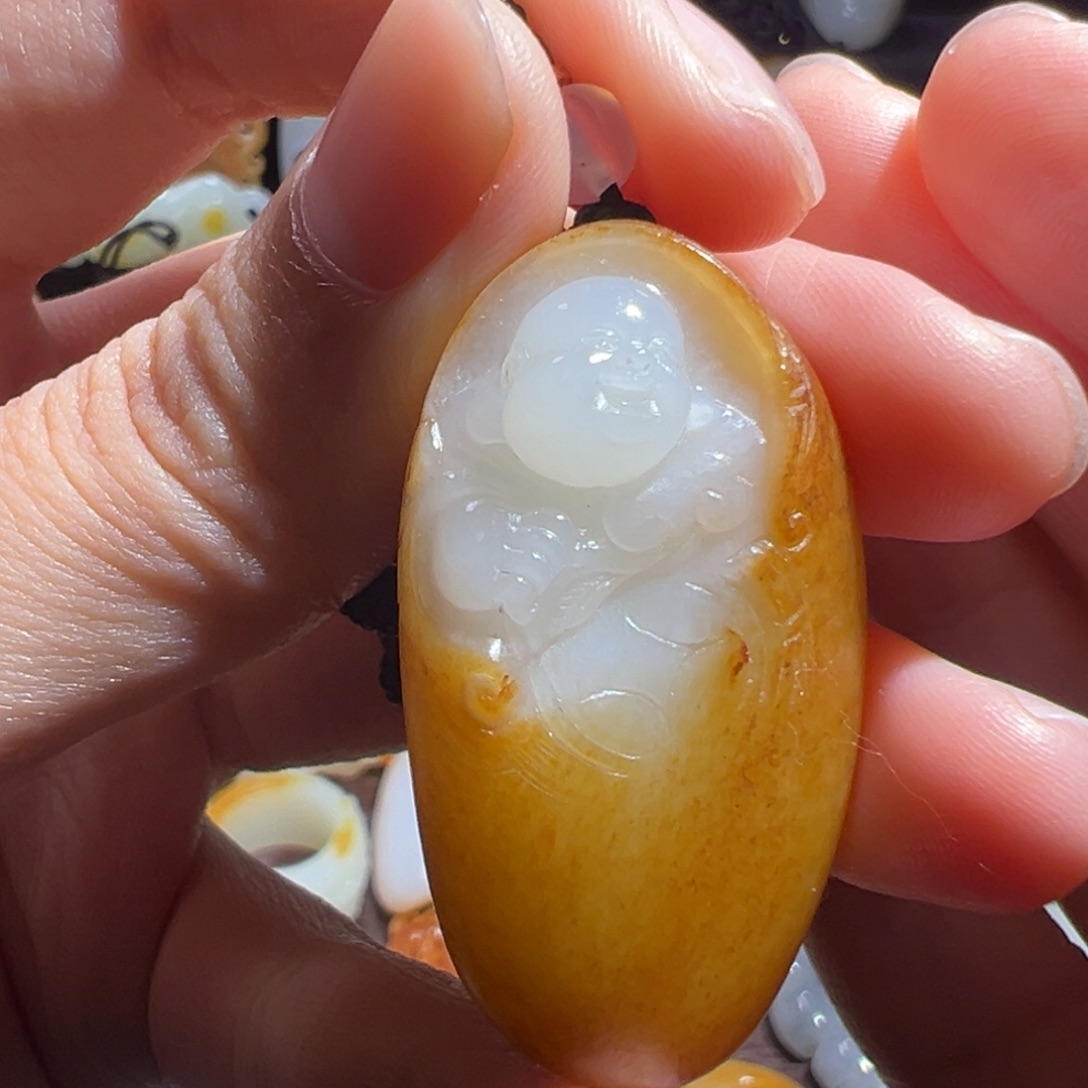 风***雪和田玉未镶嵌颈饰