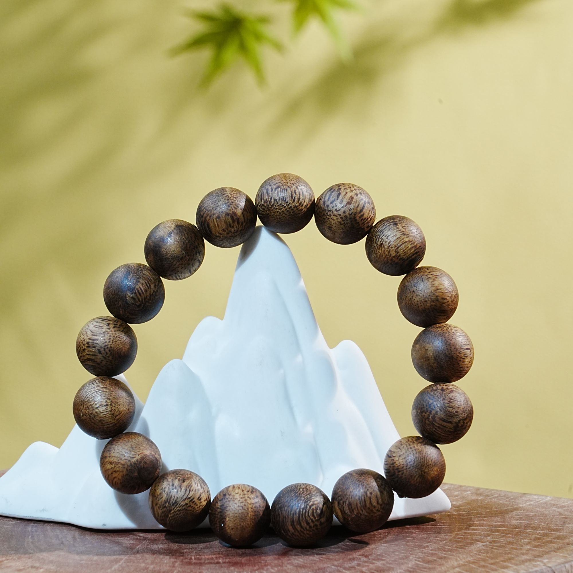 "【收藏级】越南芽庄绿棋楠老料单圈手串1.36cm 13.9g T251008103 B