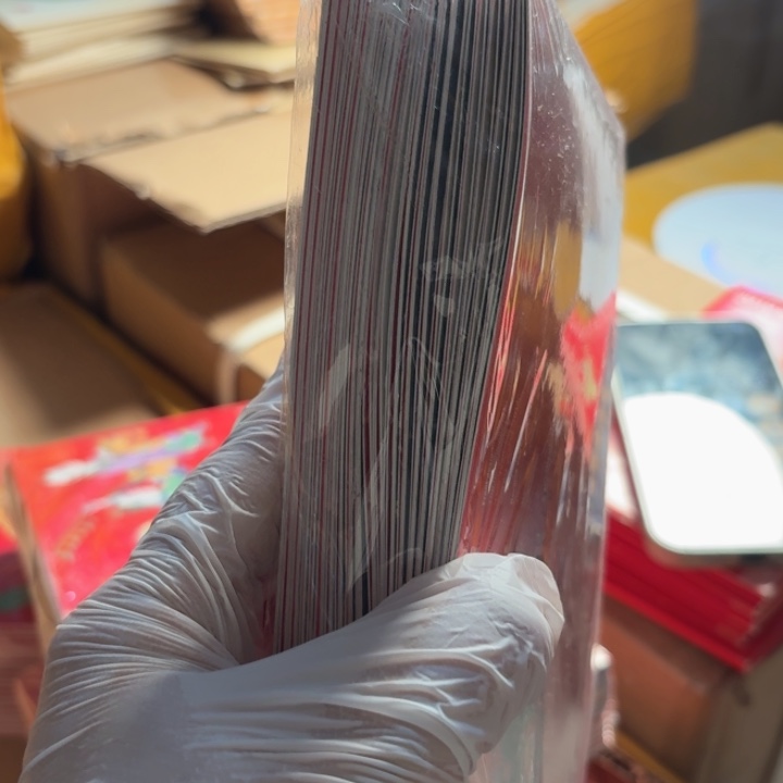 其他普通金属1包20册，一轮马卡册