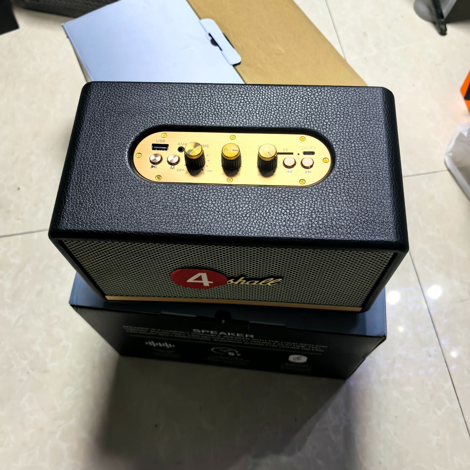无线充电蓝牙音箱 户外骑行音箱