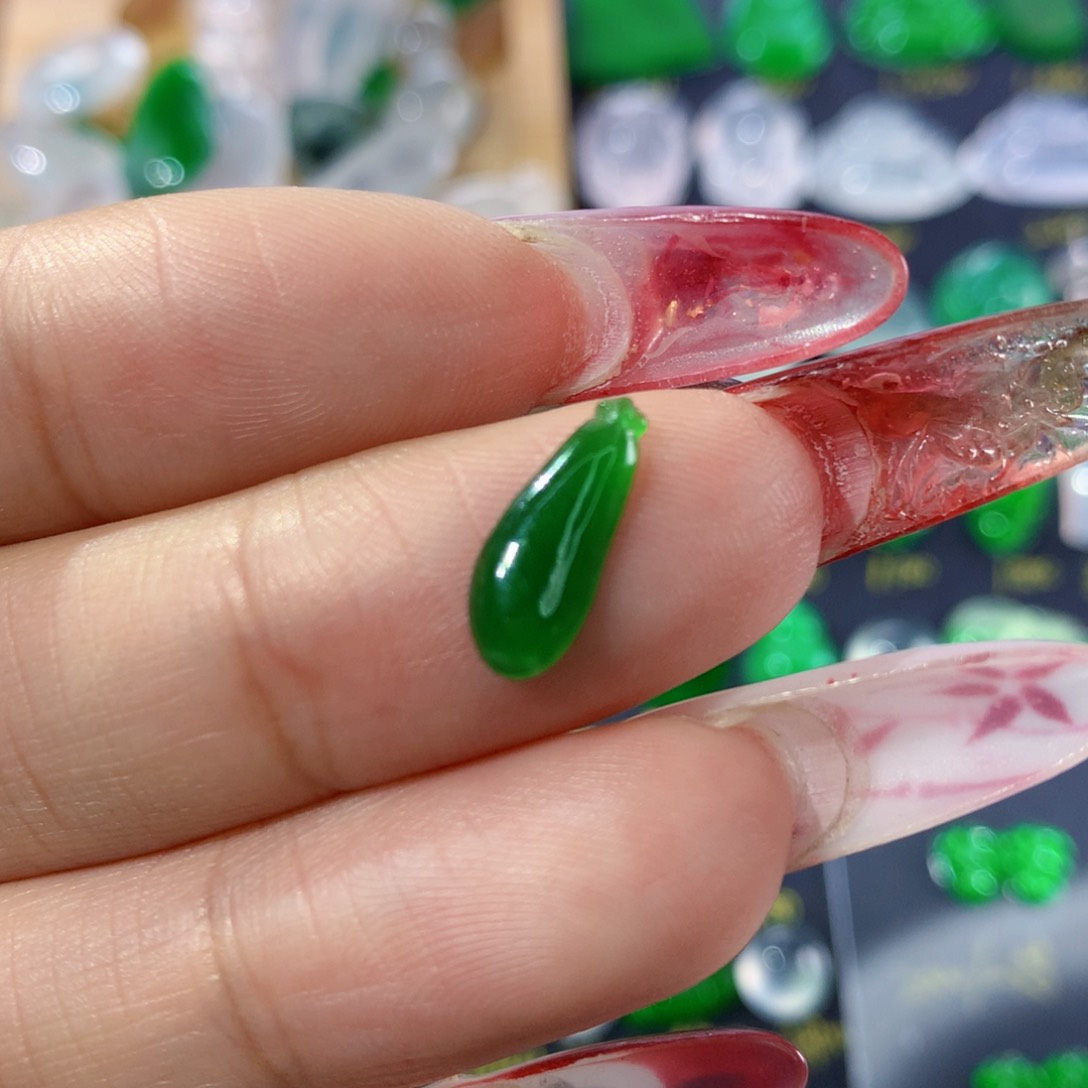 翡翠耳饰未镶嵌纯天然缅甸翡翠A货