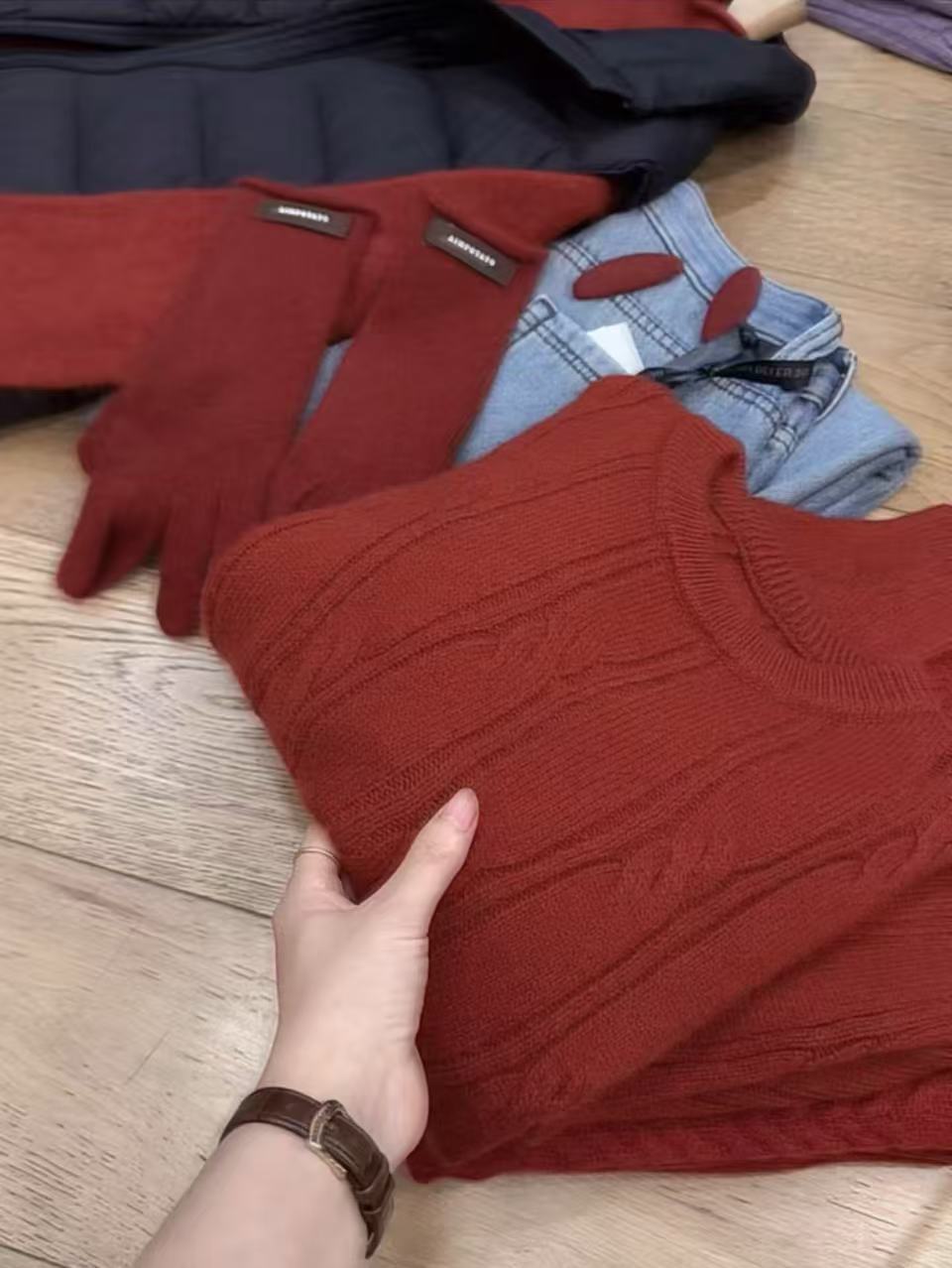 七言家节日快乐！#氛围新年红复古麻花绒感软糯毛衣081