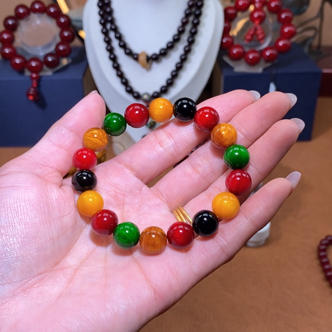 贝壳杉?****血龙木1.0多宝珠