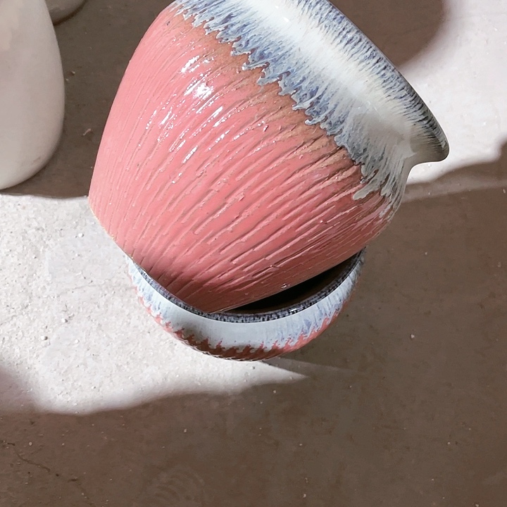 红陶口径19高度19两只