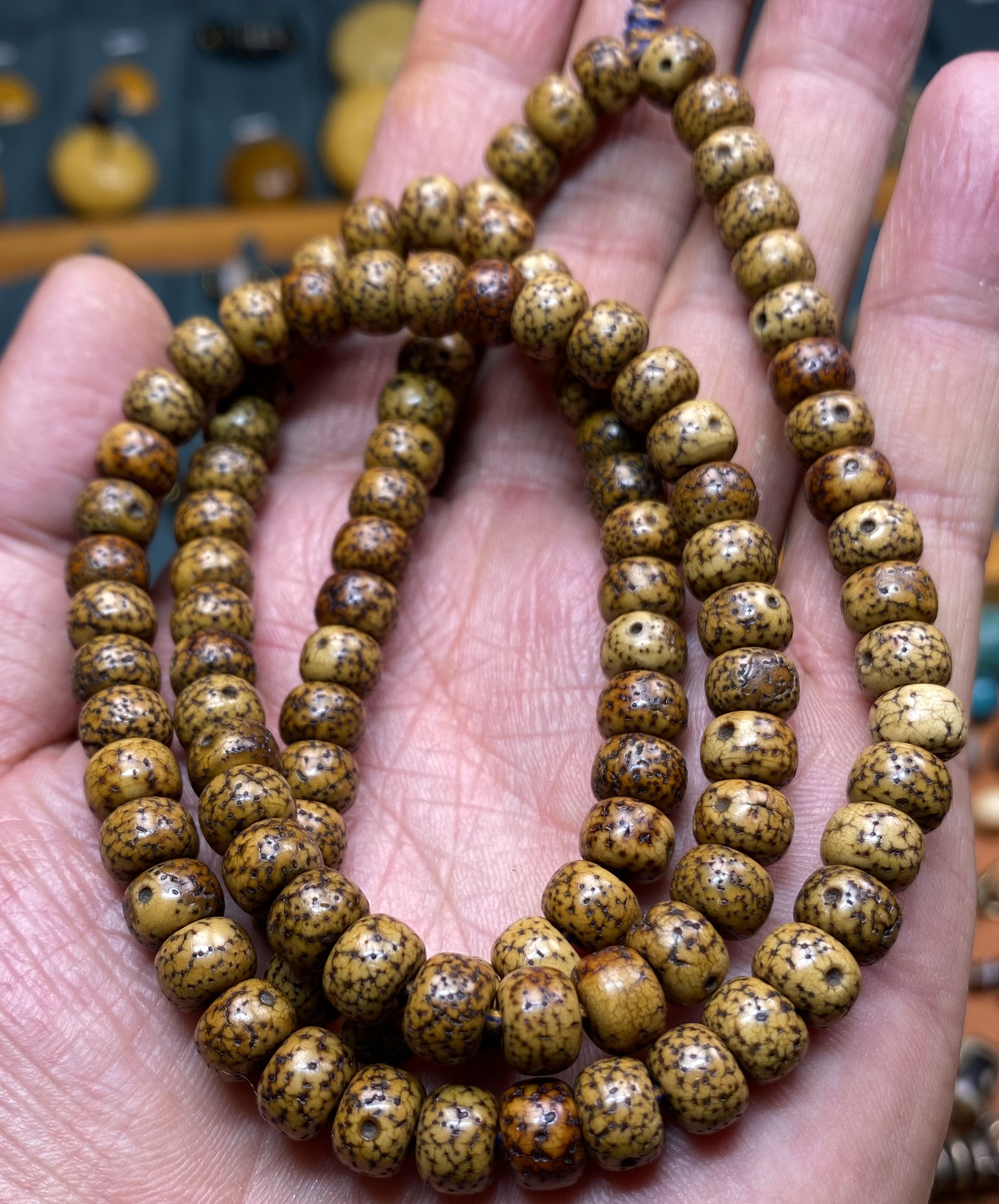 忆藏精选：手盘老星月菩提念珠 足数