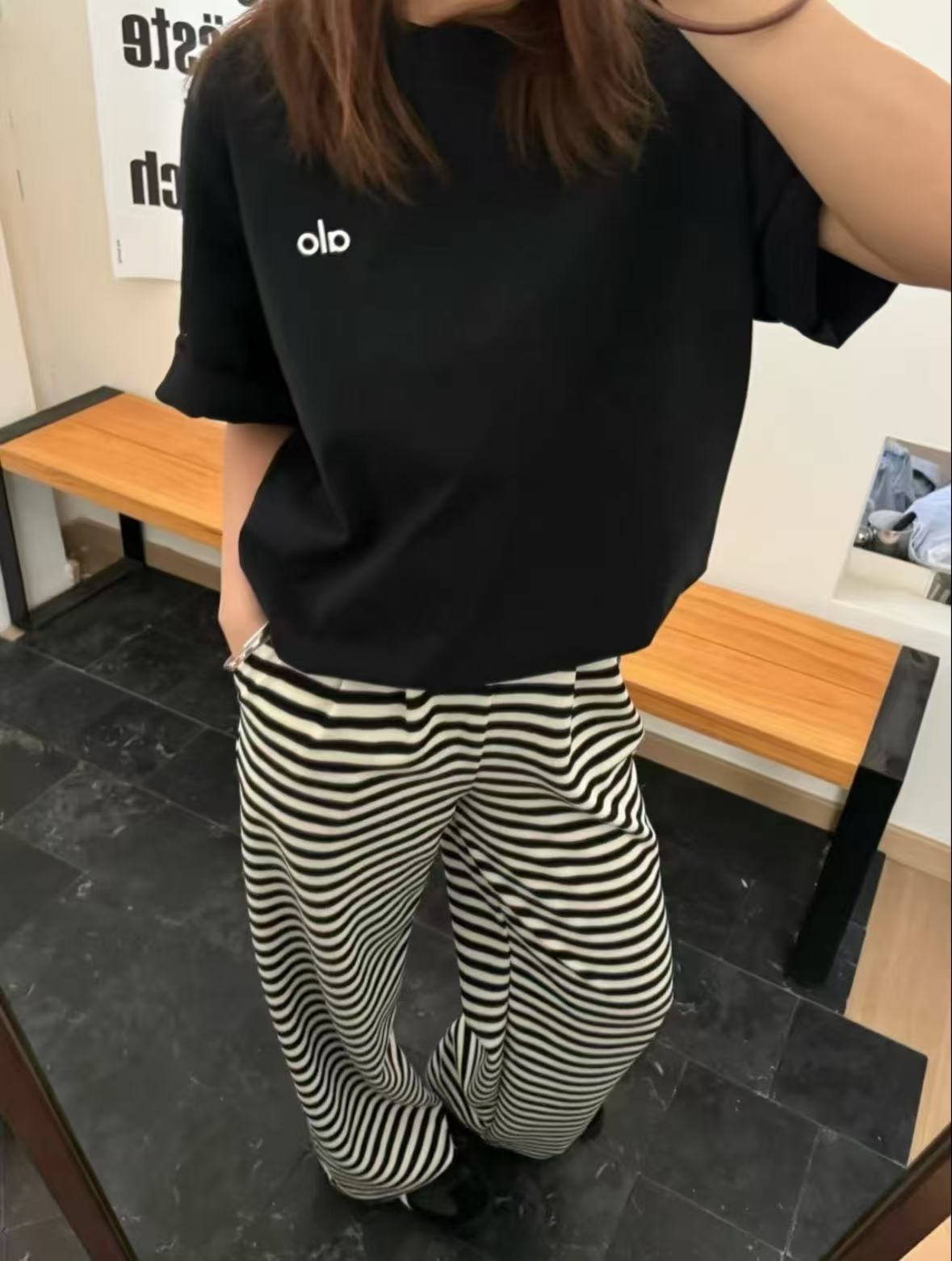 ALO-百搭时尚潮牌休闲百搭黑白条纹直筒裤-003