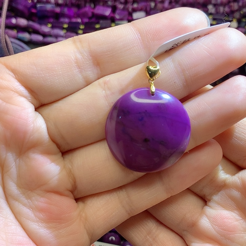 【闪购商品】18K金镶嵌苏纪石（舒俱来）吊坠