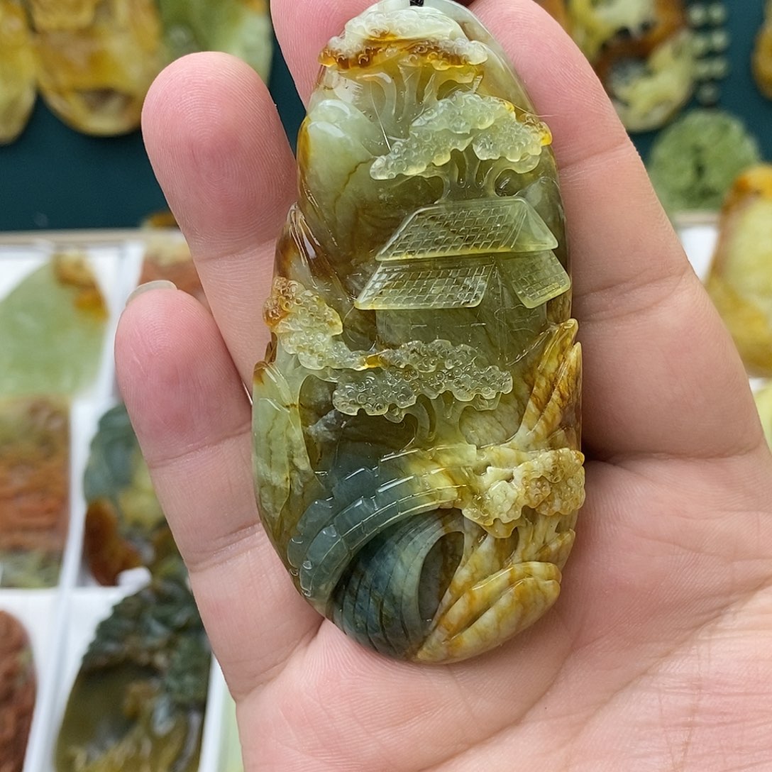未镶嵌蛇纹石玉颈饰