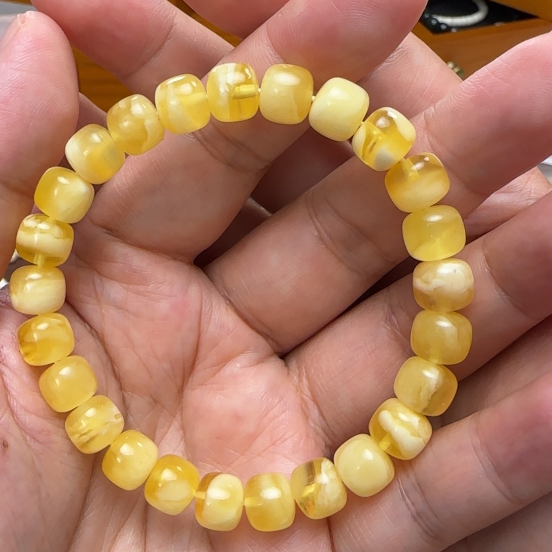 未镶嵌琥珀手链9咪