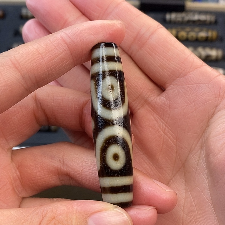 王***潮玛瑙/玉髓未镶嵌颈饰