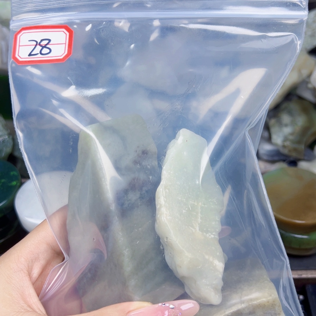 和田玉和田玉边角料未镶嵌