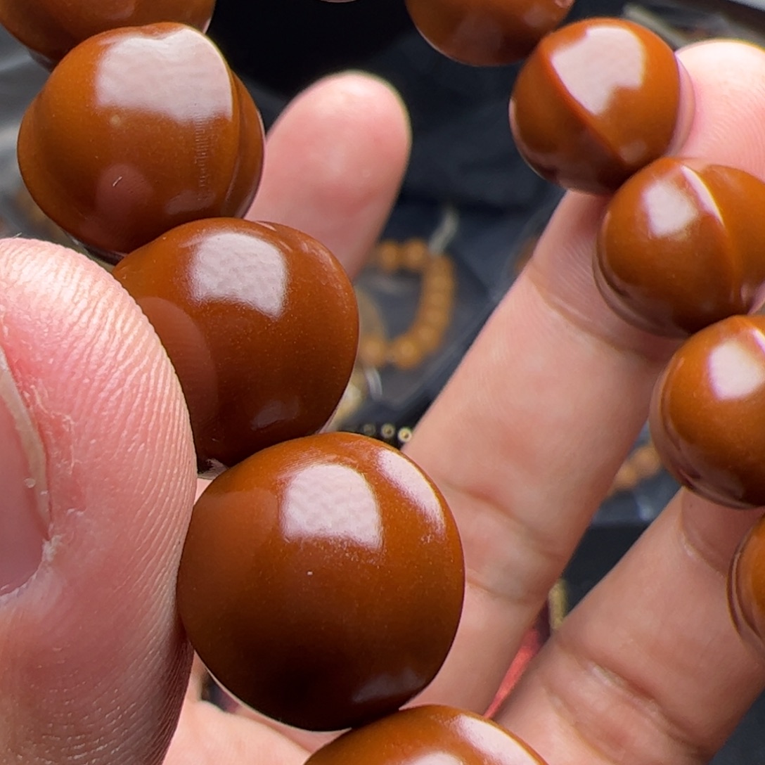 猴头核桃吊坠卡罗拉