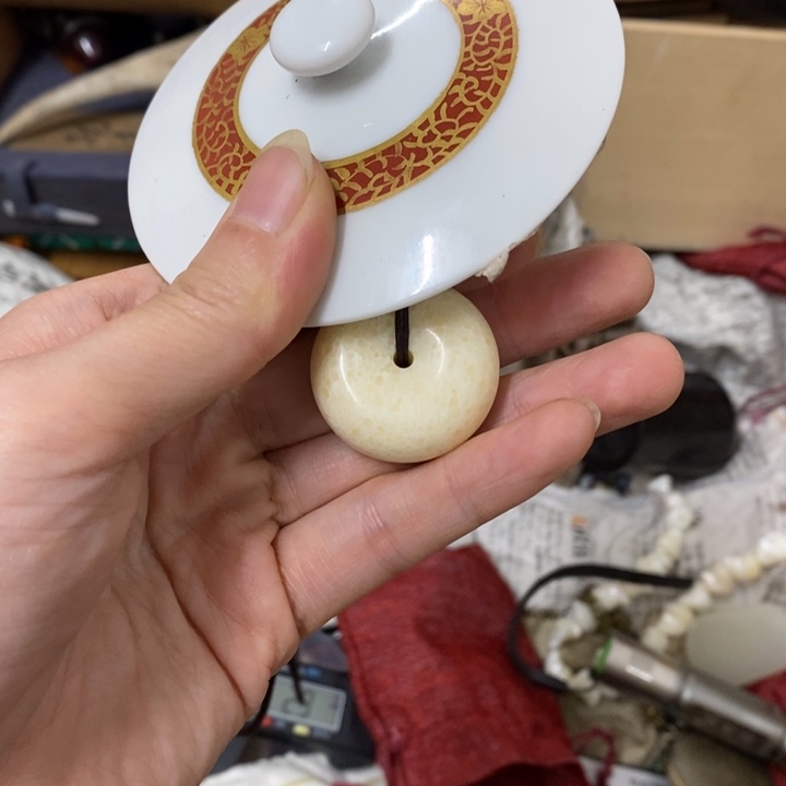 瓷片哈中古工艺品一件