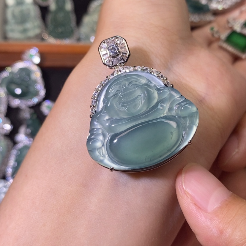 【闪购商品】翡翠未镶嵌颈饰从****…分两单