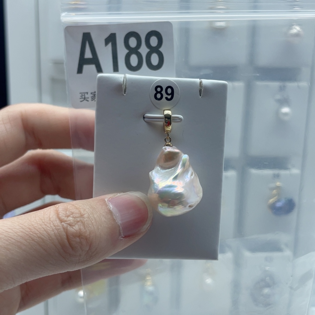 淡水珍珠颈饰合金