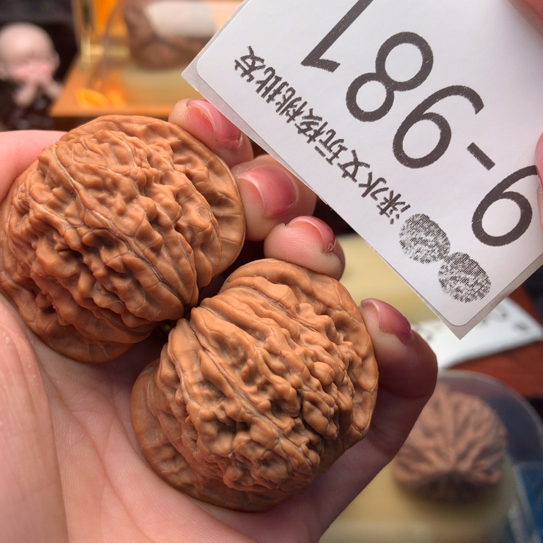 文玩核桃把件42四座楼 