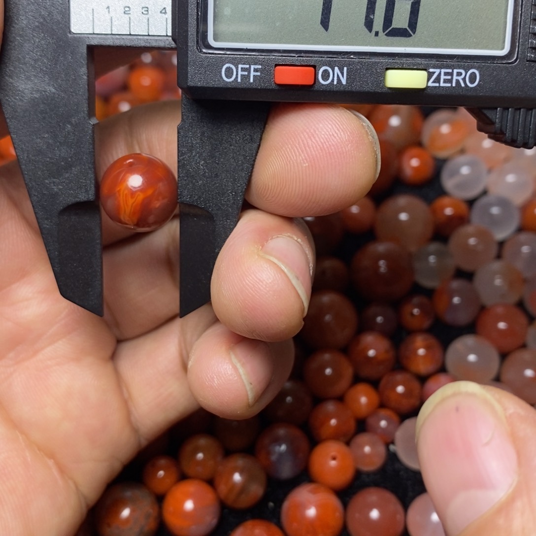 未镶嵌 174号圆珠一个11加毫米南红玛瑙