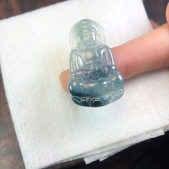 翡翠未镶嵌颈饰缅甸A货，每天下午1点半开播