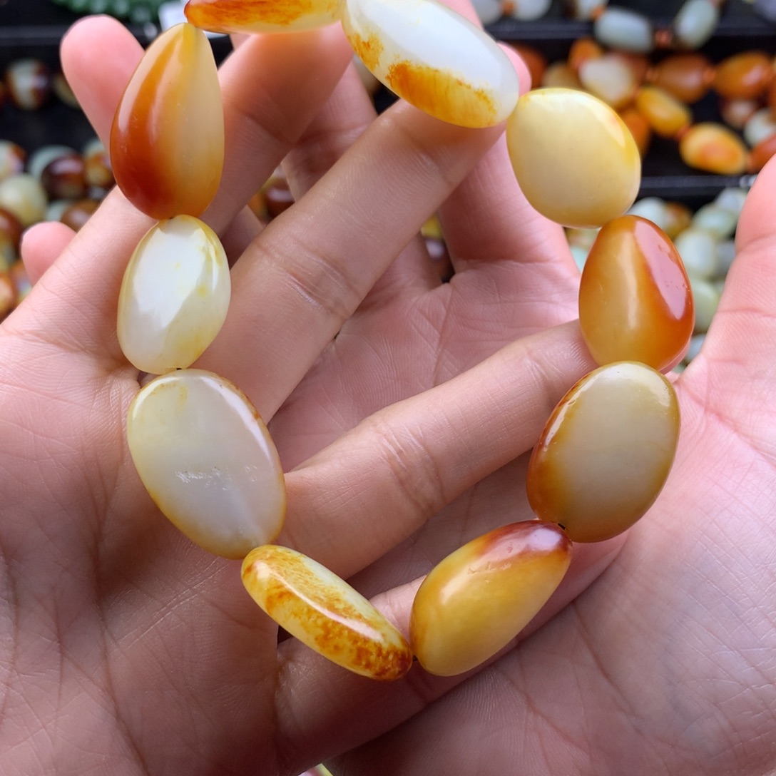 爱***运和田玉未镶嵌手链