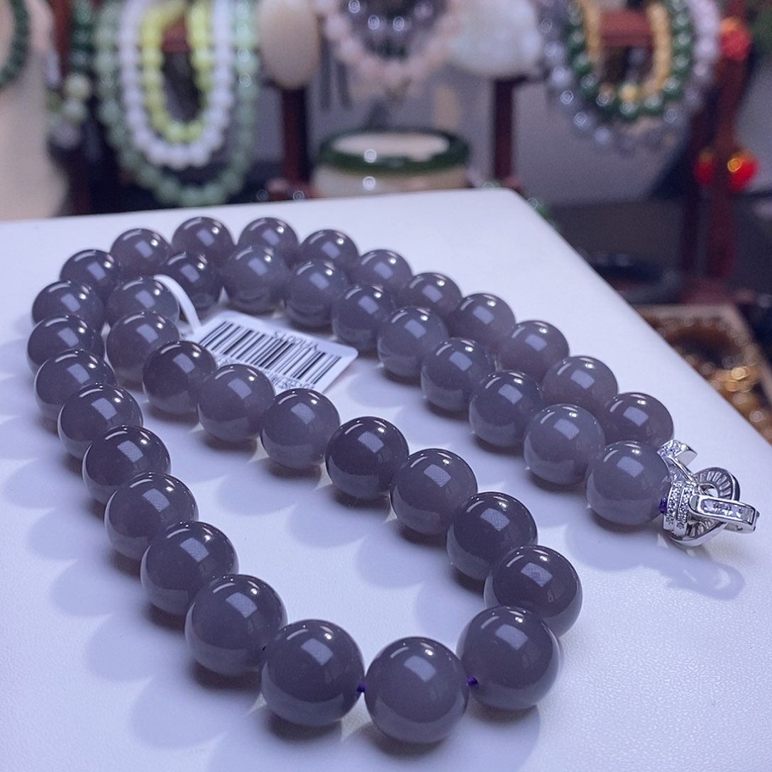 和田玉毕业级烟紫老矿料高冰浓紫圆珠项链12m未镶嵌