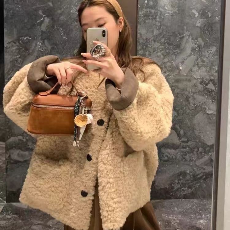 1皮毛一体长袖外套女装冬季新款韩系宽松减龄百搭保上衣大码